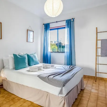 Ocean Breeze 1 Bdr Flat In By Lovelystay Apartament Portimão