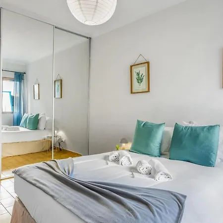 Ocean Breeze 1 Bdr Flat In By Lovelystay Apartament Portimão